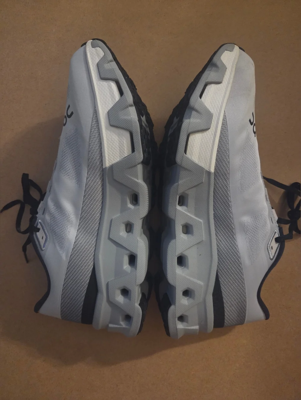 On Running Cloudmonster Hyper 2 Men Size 10.5 - Picture 4 of 12